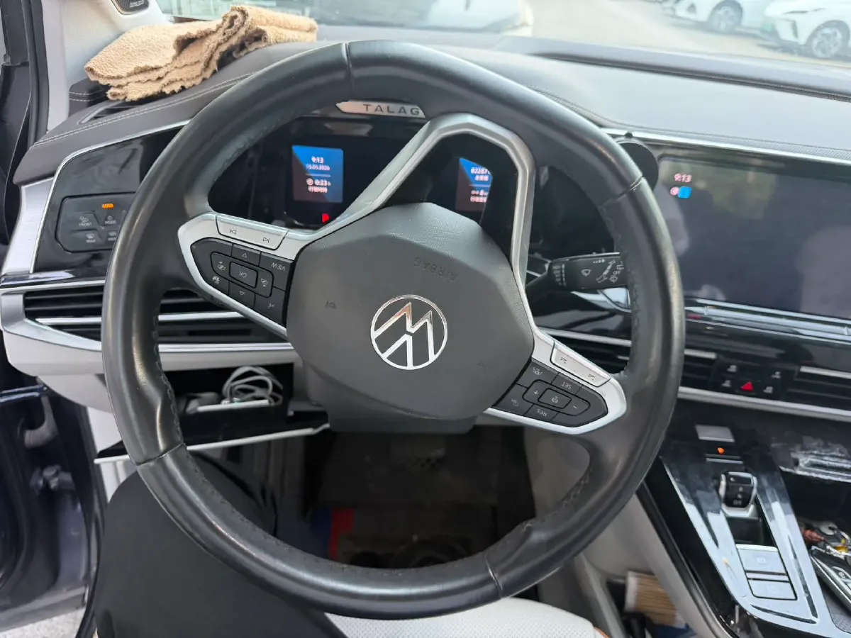 2022 Volkswagen Talagon 2.5T 299HP V6 7DCT,autocango,china used car exporter,china ev exporter,chinese used car exporter,chinese used ev exporter
