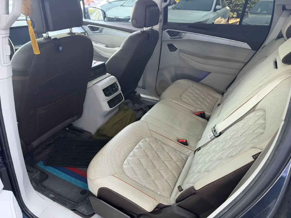 2022 Volkswagen Talagon 2.5T 299HP V6 7DCT,autocango,china used car exporter,china ev exporter,chinese used car exporter,chinese used ev exporter