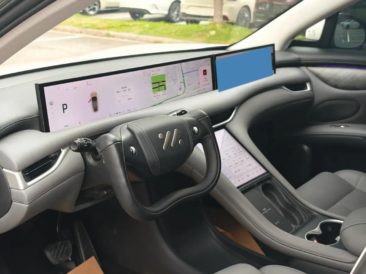 2023 IM LS6 BEV 71KWH,autocango,china used car exporter,china ev exporter,chinese used car exporter,chinese used ev exporter
