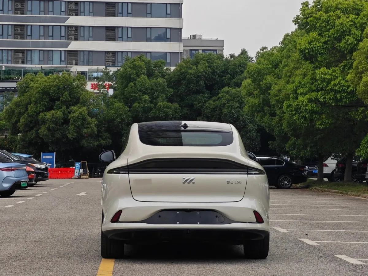2023 IM LS6 BEV 71KWH,autocango,china used car exporter,china ev exporter,chinese used car exporter,chinese used ev exporter