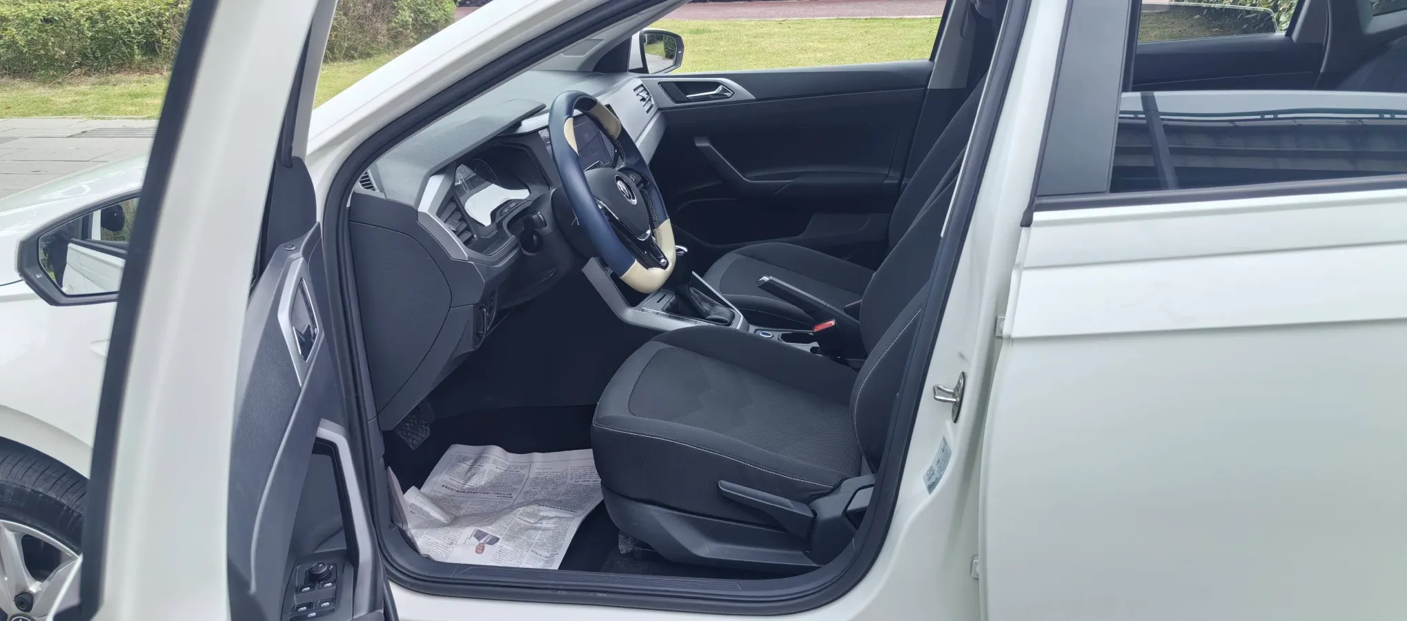 2023 Volkswagen Polo 1.5L 113HP L4 6AT,autocango,china used car exporter,china ev exporter,chinese used car exporter,chinese used ev exporter
