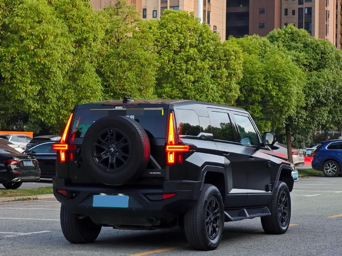 2023 M Hero 917 REEV 197HP 2AT REEV 65.8KWH,autocango,china used car exporter,china ev exporter,chinese used car exporter,chinese used ev exporter