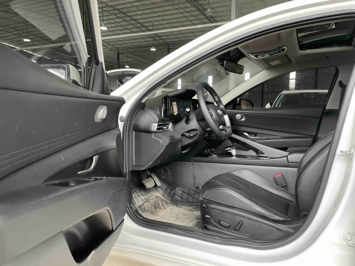 2022 Hyundai Elantra 1.5L 115HP L4 CVT,autocango,china used car exporter,china ev exporter,chinese used car exporter,chinese used ev exporter