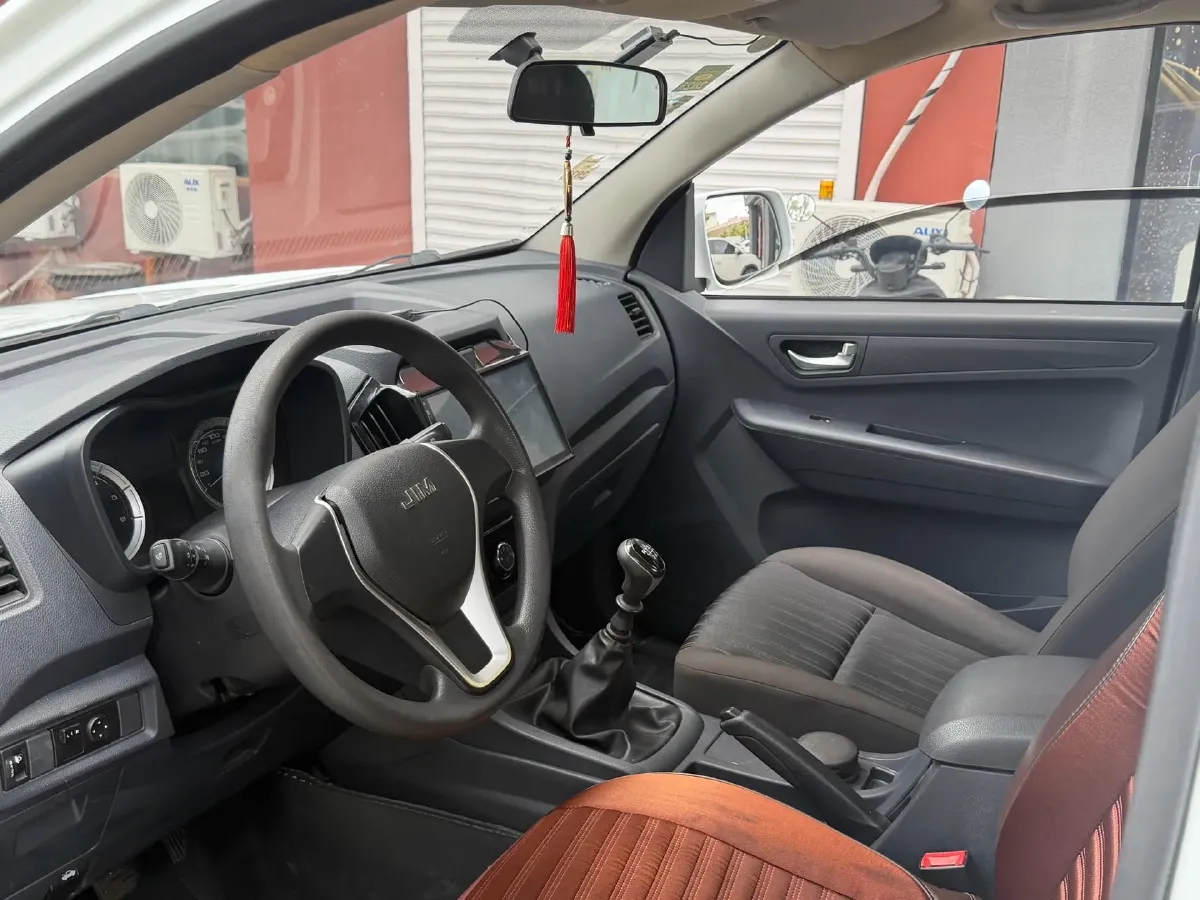 2018 Isuzu RE-MAX Jim 2.8T 116HP L4 5MT,autocango,china used car exporter,china ev exporter,chinese used car exporter,chinese used ev exporter
