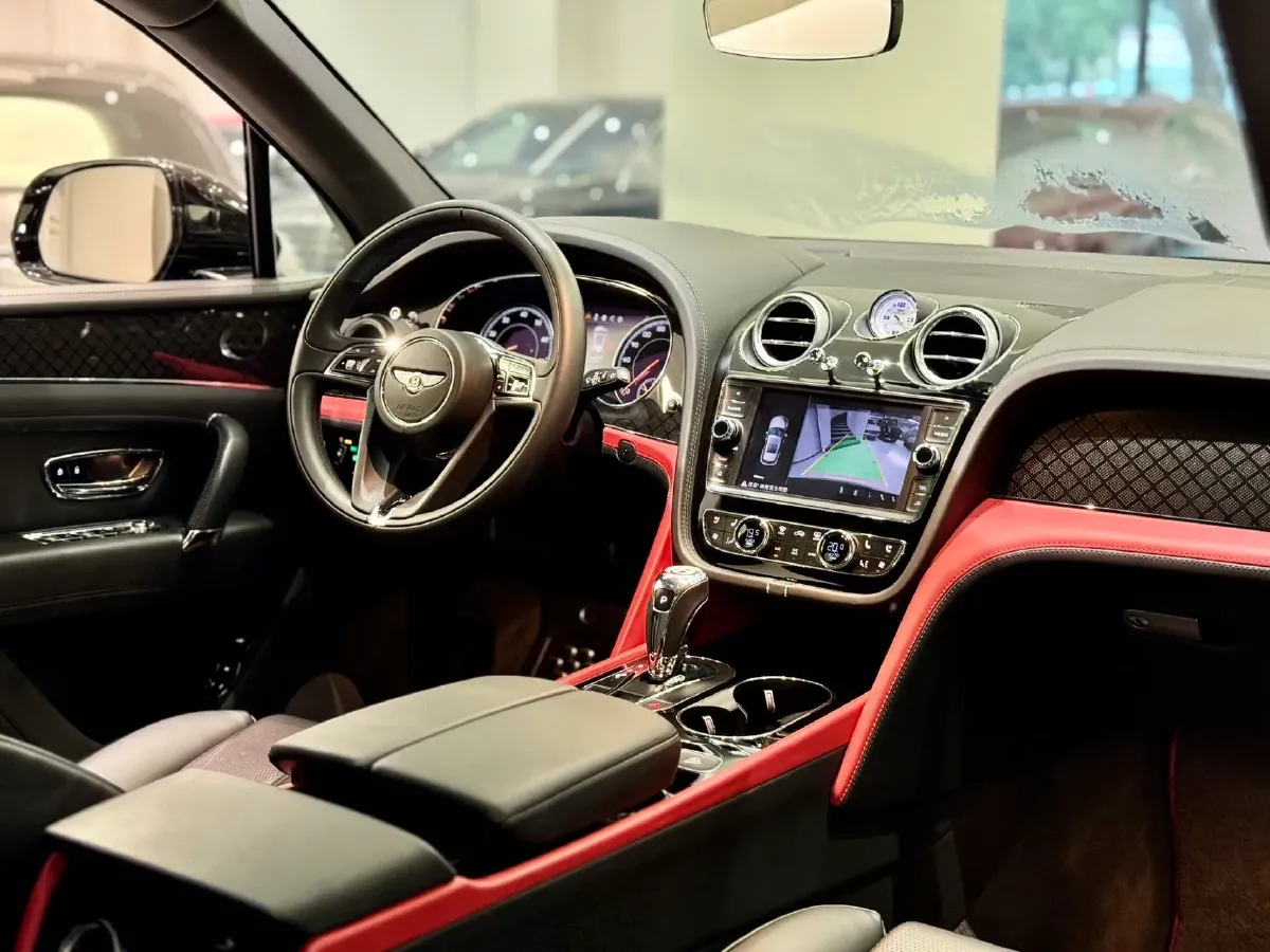 2018 Bentley Bentayga 4.0T 550HP V8 8AT,autocango,china used car exporter,china ev exporter,chinese used car exporter,chinese used ev exporter