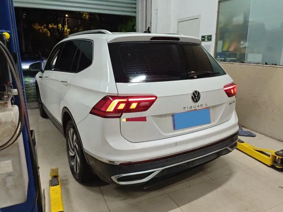 2023 Volkswagen Tiguan L 1.5T 160HP L4 7DCT,autocango,china used car exporter,china ev exporter,chinese used car exporter,chinese used ev exporter
