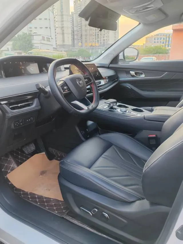 2023 ChangAn UNI-K 2.0T 233HP L4 8AT,autocango,china used car exporter,china ev exporter,chinese used car exporter,chinese used ev exporter