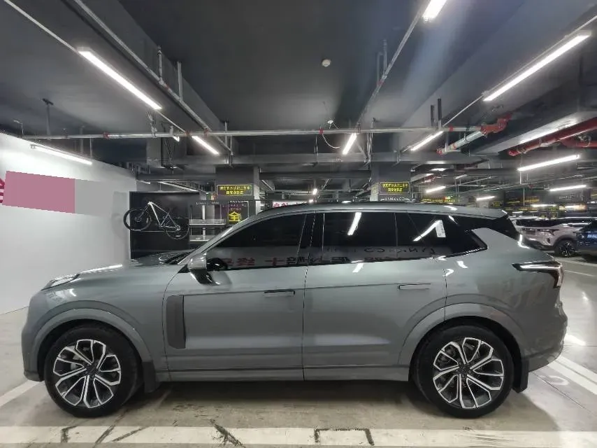 2021 Buick GL8 2.0T 237HP L4 9AT,autocango,china used car exporter,china ev exporter,chinese used car exporter,chinese used ev exporter