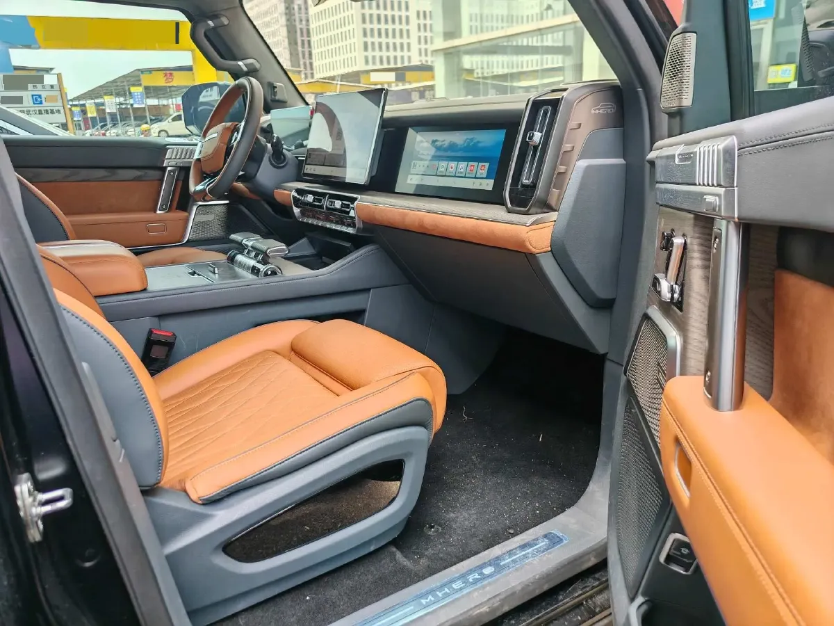 2023 M Hero 917 REEV 197HP 2AT REEV 65.8KWH,autocango,china used car exporter,china ev exporter,chinese used car exporter,chinese used ev exporter