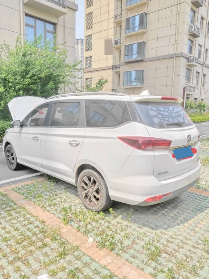 2018 BaoJun 360 1.5L 112HP L4 6MT,autocango,china used car exporter,china ev exporter,chinese used car exporter,chinese used ev exporter