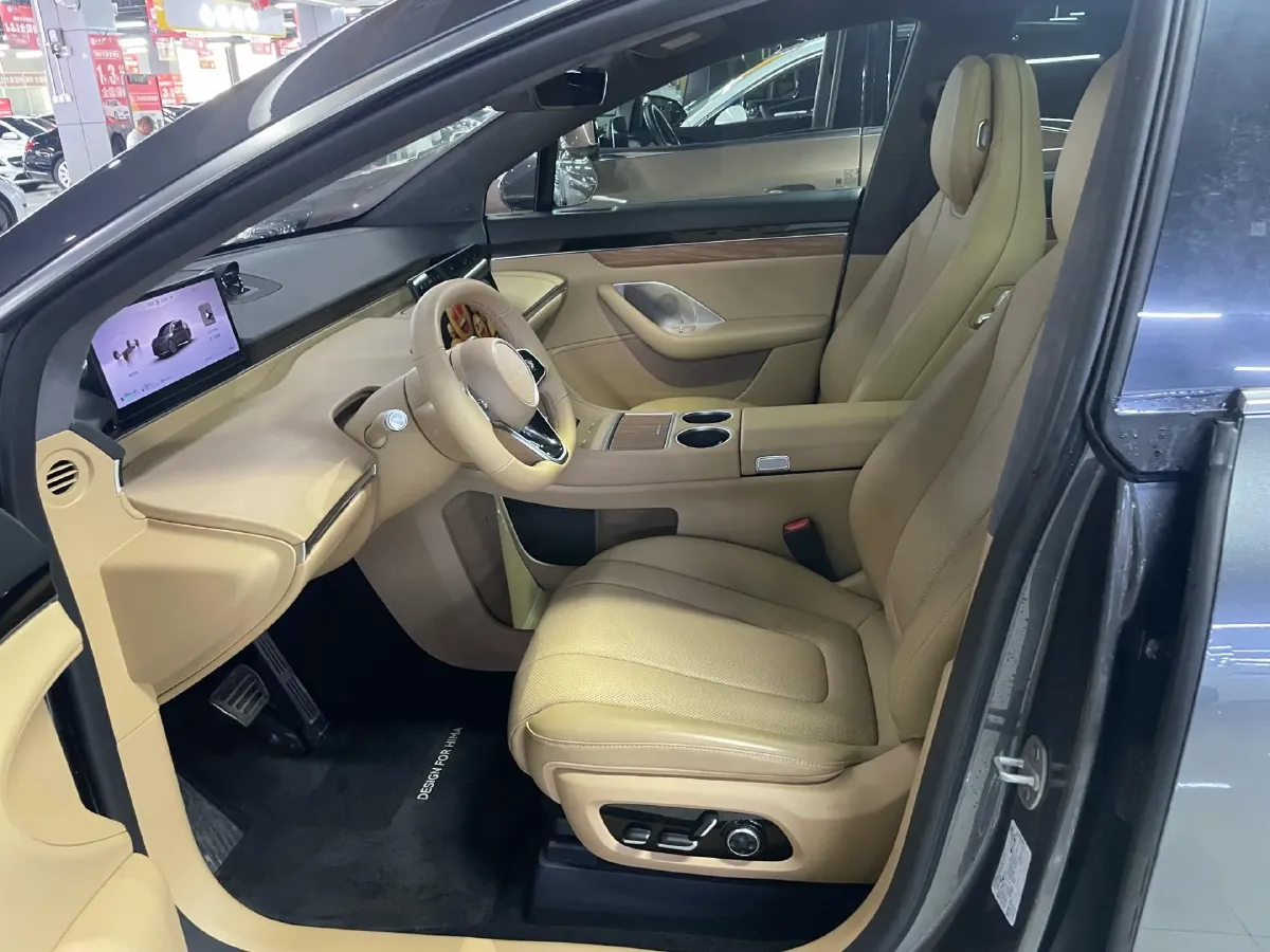 2025 Luxeed R7 REEV 156HP REEV,autocango,china used car exporter,china ev exporter,chinese used car exporter,chinese used ev exporter
