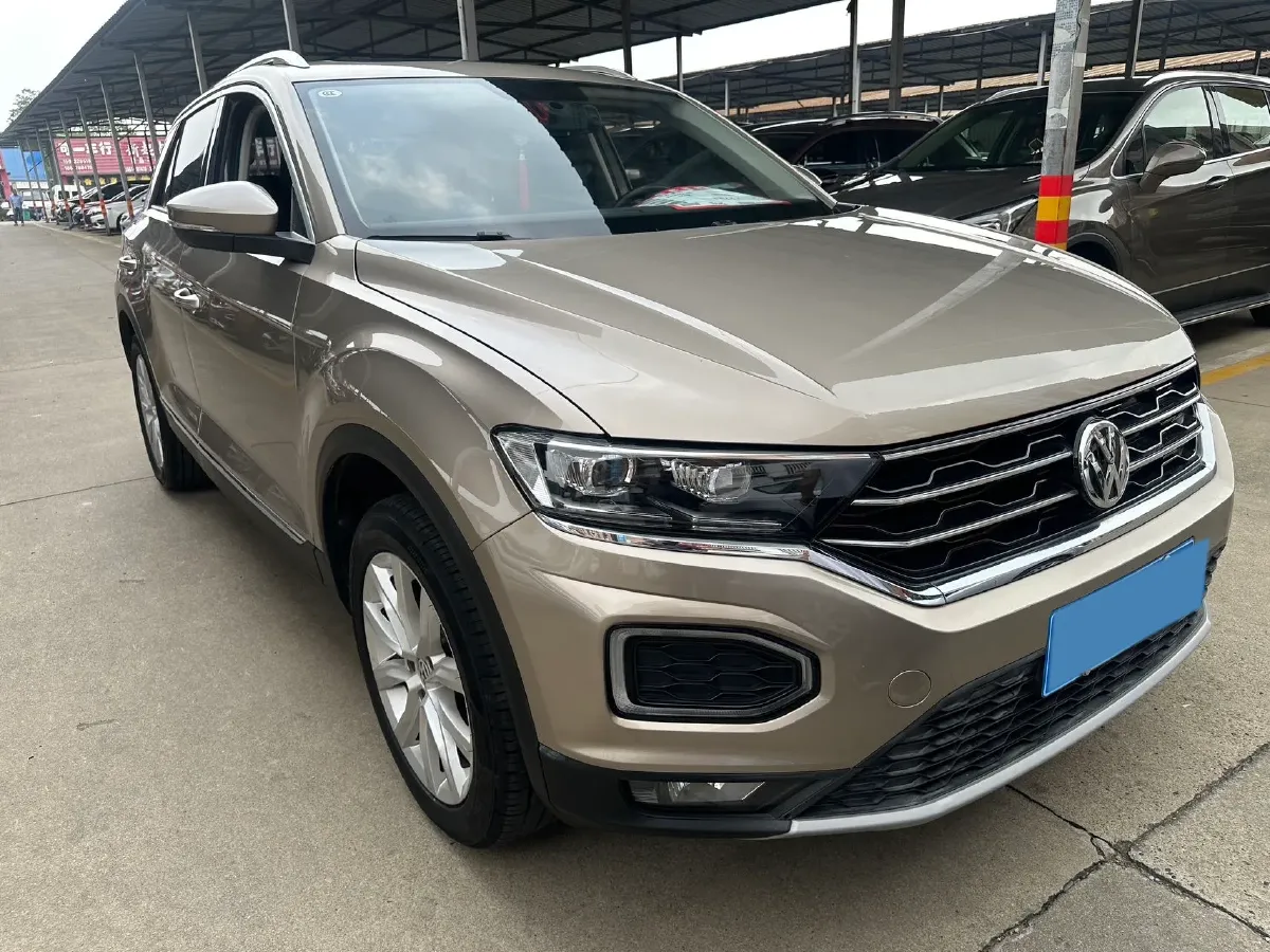 2020 Volkswagen T-Roc 1.4T 131HP L4 7DCT,autocango,china used car exporter,china ev exporter,chinese used car exporter,chinese used ev exporter
