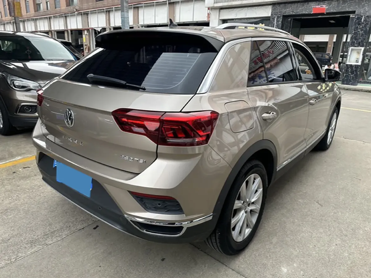 2020 Volkswagen T-Roc 1.4T 131HP L4 7DCT,autocango,china used car exporter,china ev exporter,chinese used car exporter,chinese used ev exporter