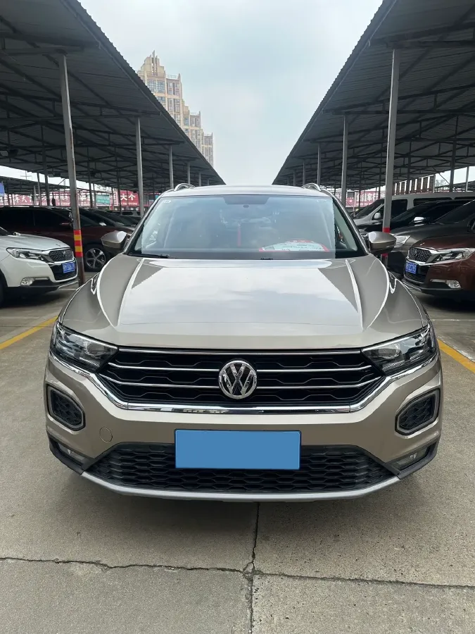 2020 Volkswagen T-Roc 1.4T 131HP L4 7DCT,autocango,china used car exporter,china ev exporter,chinese used car exporter,chinese used ev exporter