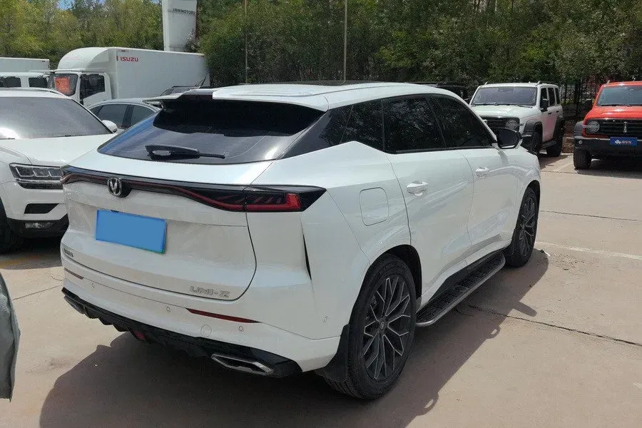 2024 ChangAn UNI-Z 1.5L 98HP L4 E-CVT PHEV 18.4KWH,autocango,china used car exporter,china ev exporter,chinese used car exporter,chinese used ev exporter