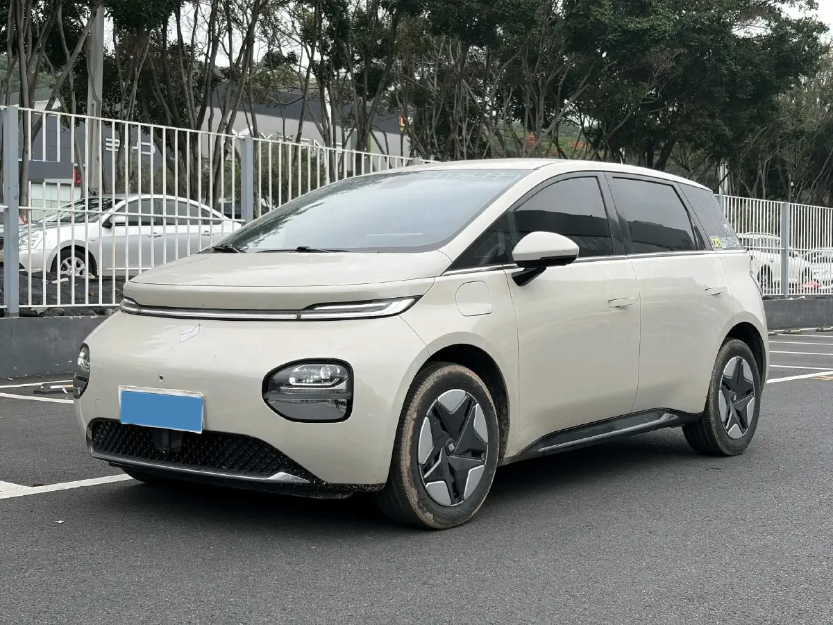 2023 BaoJun Cloud BEV 37.9KWH,autocango,china used car exporter,china ev exporter,chinese used car exporter,chinese used ev exporter