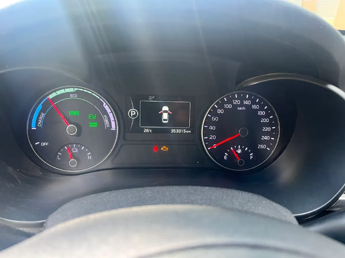 2016 Kia K5 2.0L 156HP L4 6AT Hybrid,autocango,china used car exporter,china ev exporter,chinese used car exporter,chinese used ev exporter