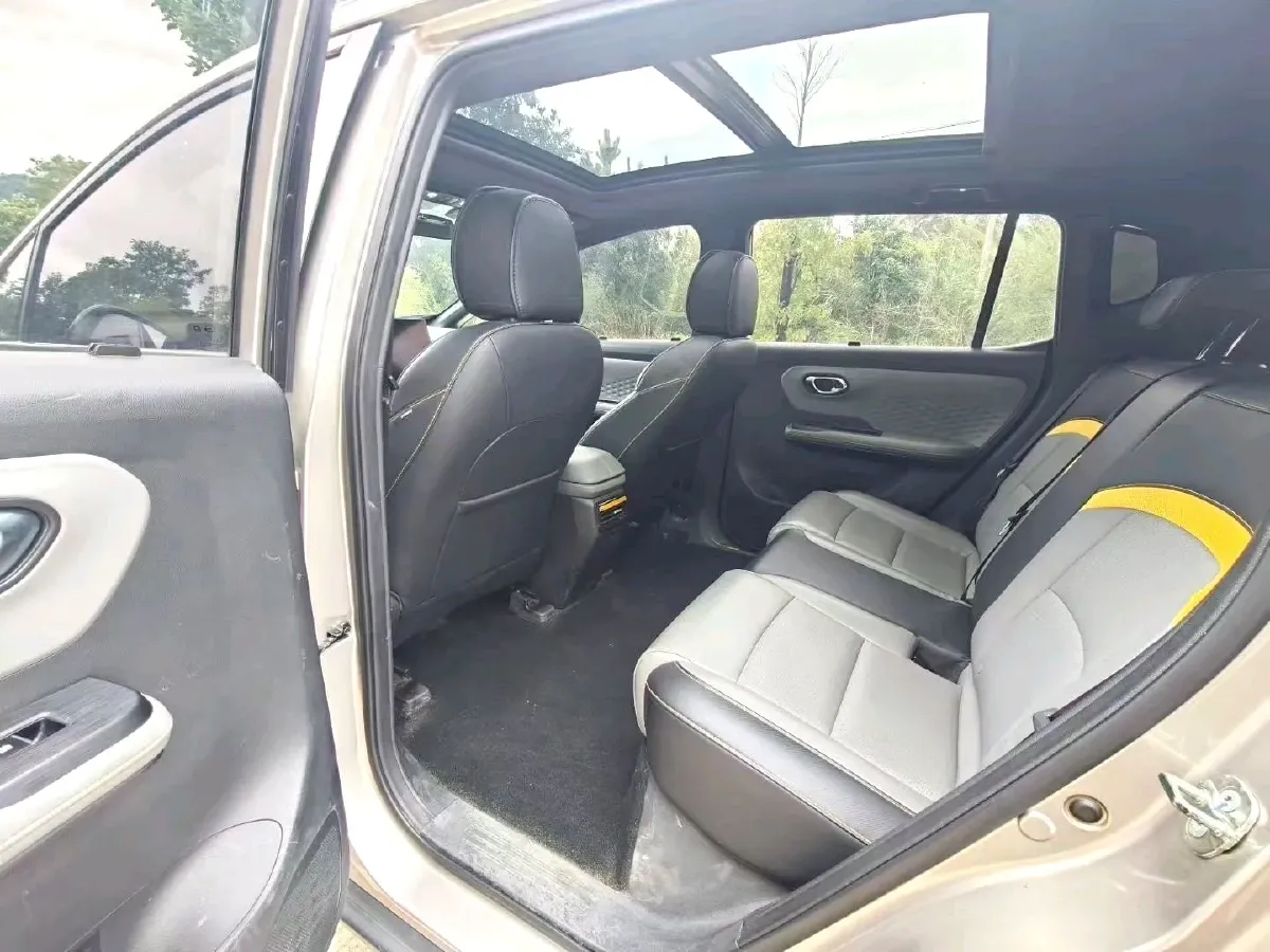 2022 Geely Okavango 1.8T 184HP L4 7DCT,autocango,china used car exporter,china ev exporter,chinese used car exporter,chinese used ev exporter