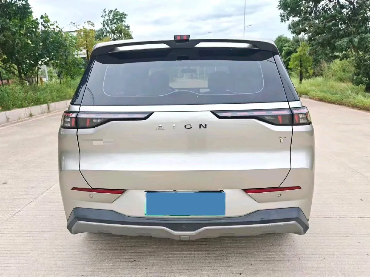 2022 Geely Okavango 1.8T 184HP L4 7DCT,autocango,china used car exporter,china ev exporter,chinese used car exporter,chinese used ev exporter