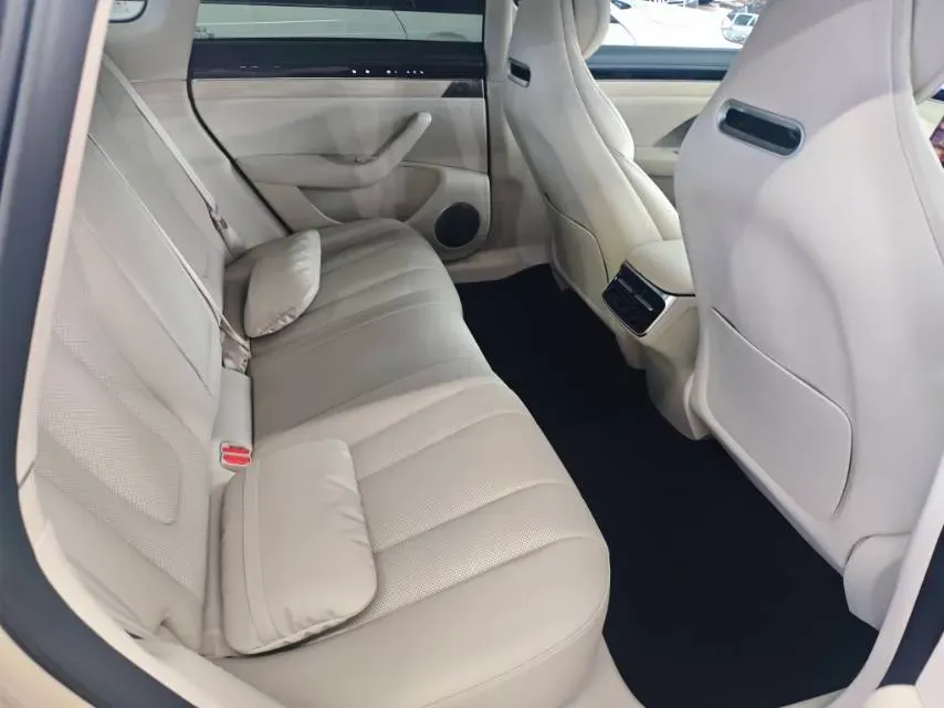 2025 Luxeed S7 BEV 82KWH,autocango,china used car exporter,china ev exporter,chinese used car exporter,chinese used ev exporter