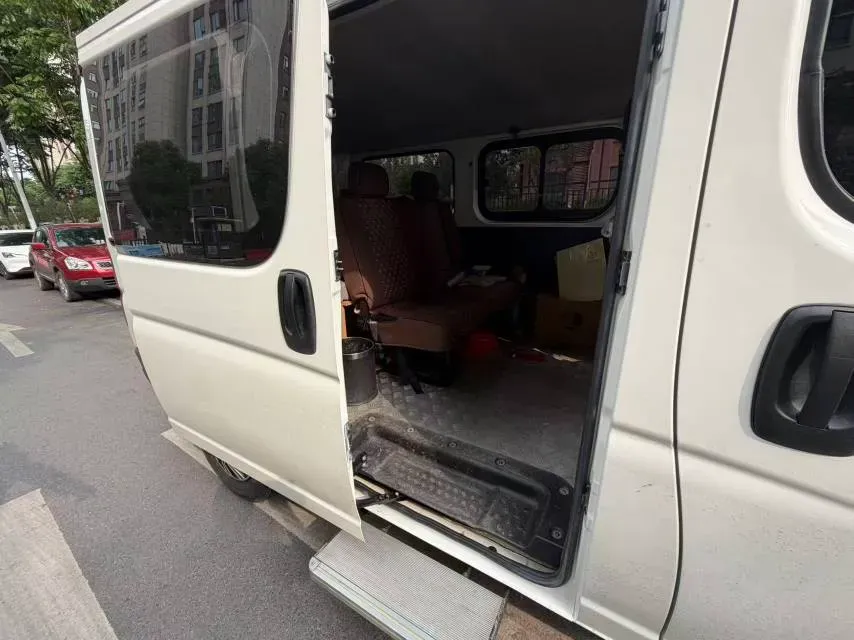 2021 JMC TeShun 2.8T 122HP L4 5MT,autocango,china used car exporter,china ev exporter,chinese used car exporter,chinese used ev exporter