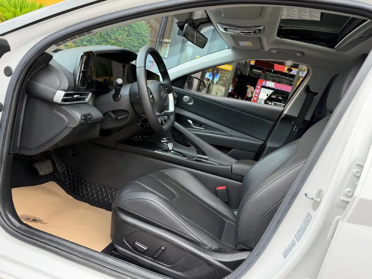 2022 Hyundai Elantra 1.5L 115HP L4 CVT,autocango,china used car exporter,china ev exporter,chinese used car exporter,chinese used ev exporter