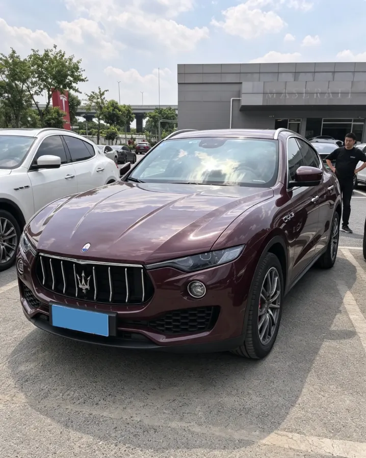 2018 Maserati Levante 3.0T 350HP V6 8AT,autocango,china used car exporter,china ev exporter,chinese used car exporter,chinese used ev exporter
