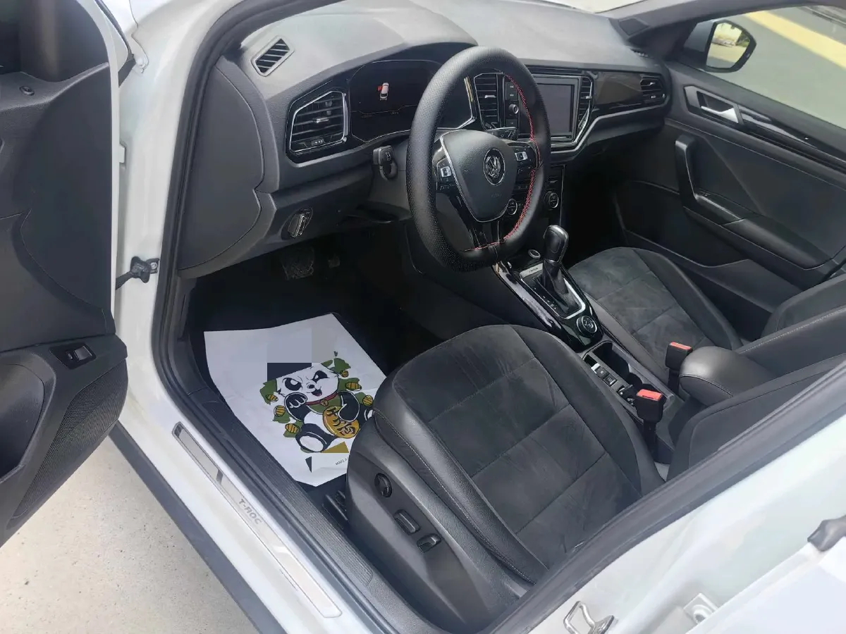 2019 Volkswagen T-Roc 1.4T 150HP L4 7DCT,autocango,china used car exporter,china ev exporter,chinese used car exporter,chinese used ev exporter