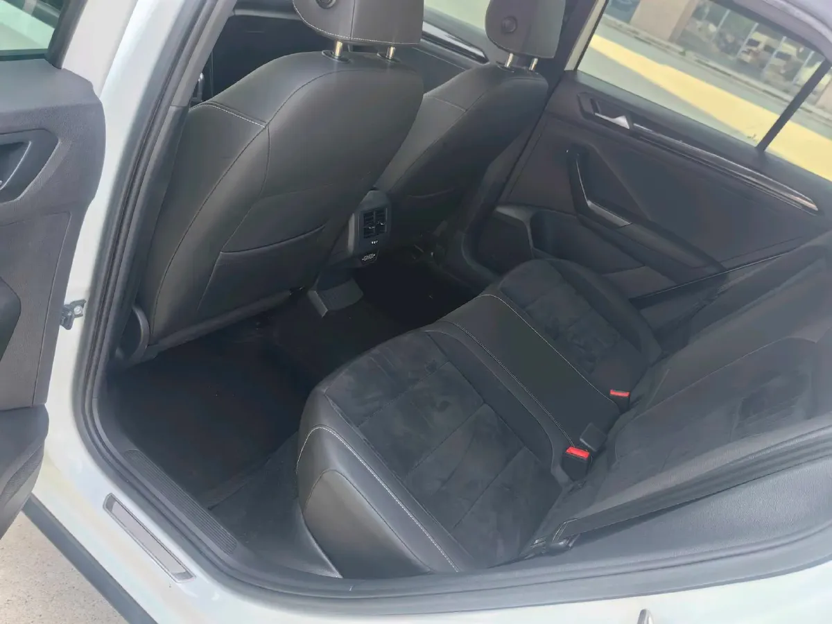 2019 Volkswagen T-Roc 1.4T 150HP L4 7DCT,autocango,china used car exporter,china ev exporter,chinese used car exporter,chinese used ev exporter