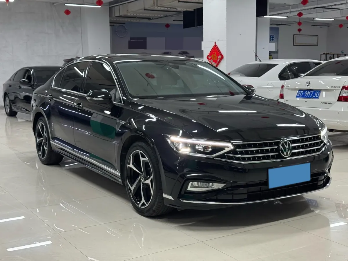 2023 Volkswagen Magotan 2.0T 186HP L4 7DCT,autocango,china used car exporter,china ev exporter,chinese used car exporter,chinese used ev exporter