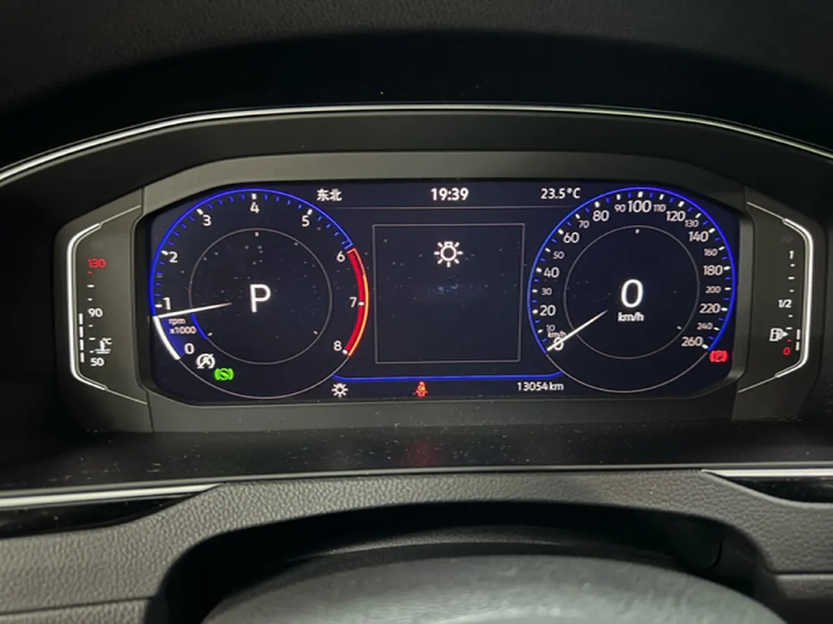 2023 Volkswagen Magotan 2.0T 186HP L4 7DCT,autocango,china used car exporter,china ev exporter,chinese used car exporter,chinese used ev exporter