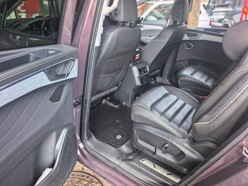 2021 Volkswagen Talagon 2.0T 220HP L4 7DCT,autocango,china used car exporter,china ev exporter,chinese used car exporter,chinese used ev exporter