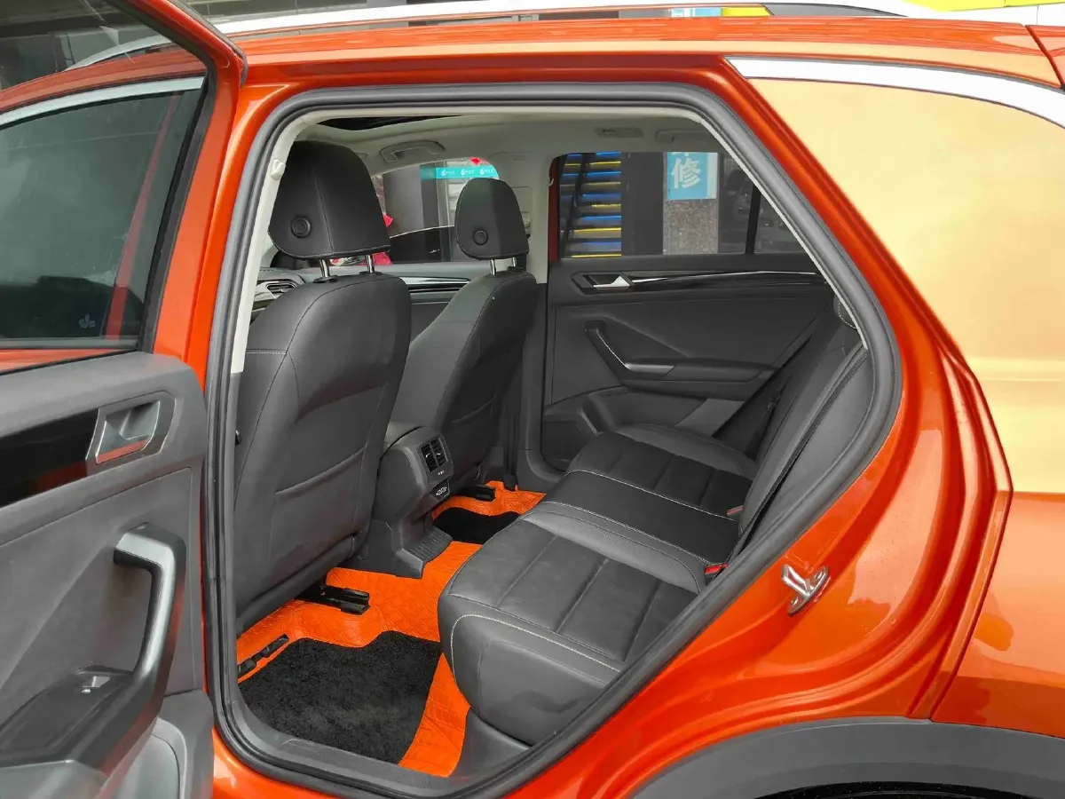 2020 Volkswagen T-Roc 1.4T 150HP L4 7DCT,autocango,china used car exporter,china ev exporter,chinese used car exporter,chinese used ev exporter