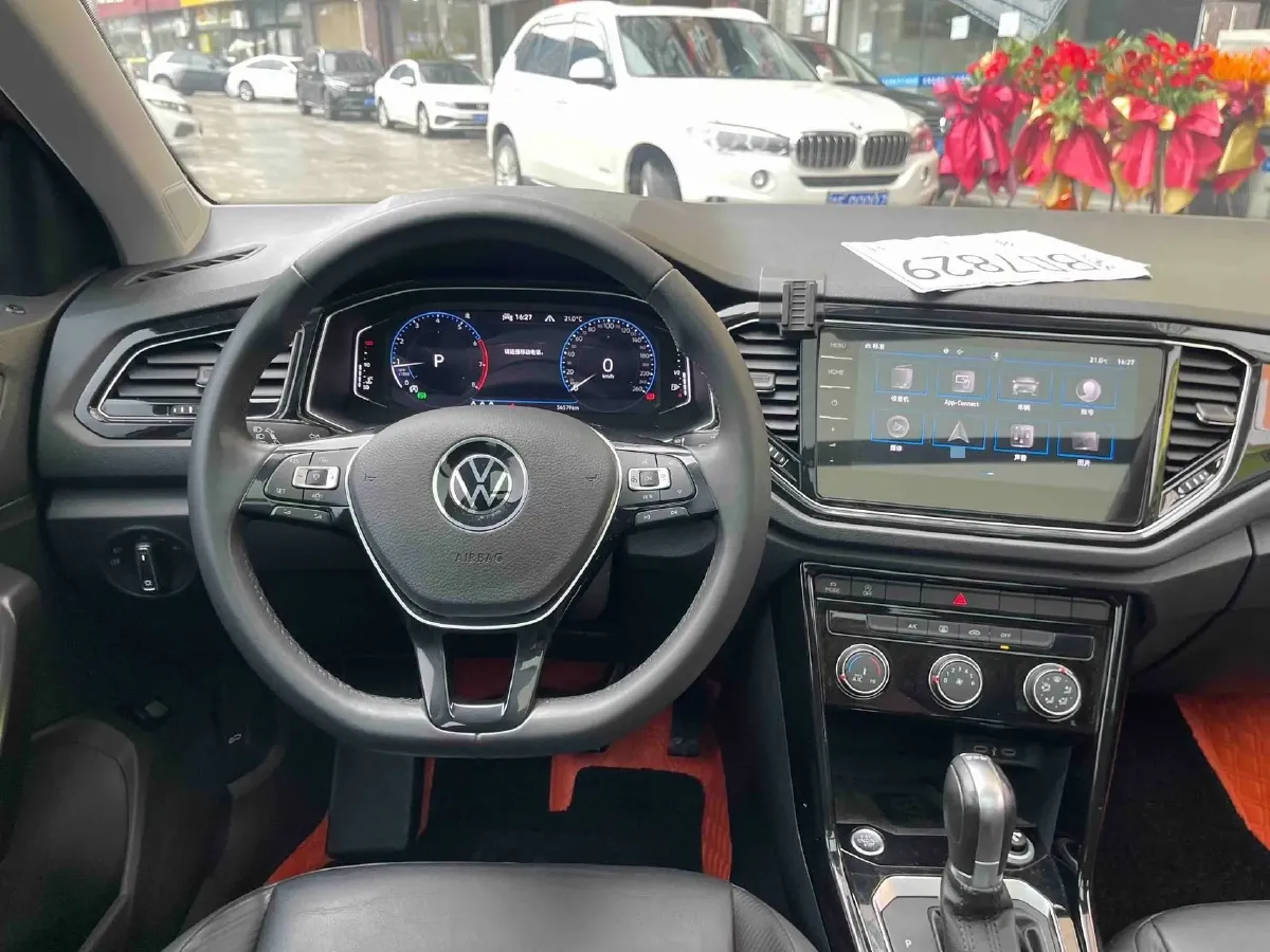 2020 Volkswagen T-Roc 1.4T 150HP L4 7DCT,autocango,china used car exporter,china ev exporter,chinese used car exporter,chinese used ev exporter
