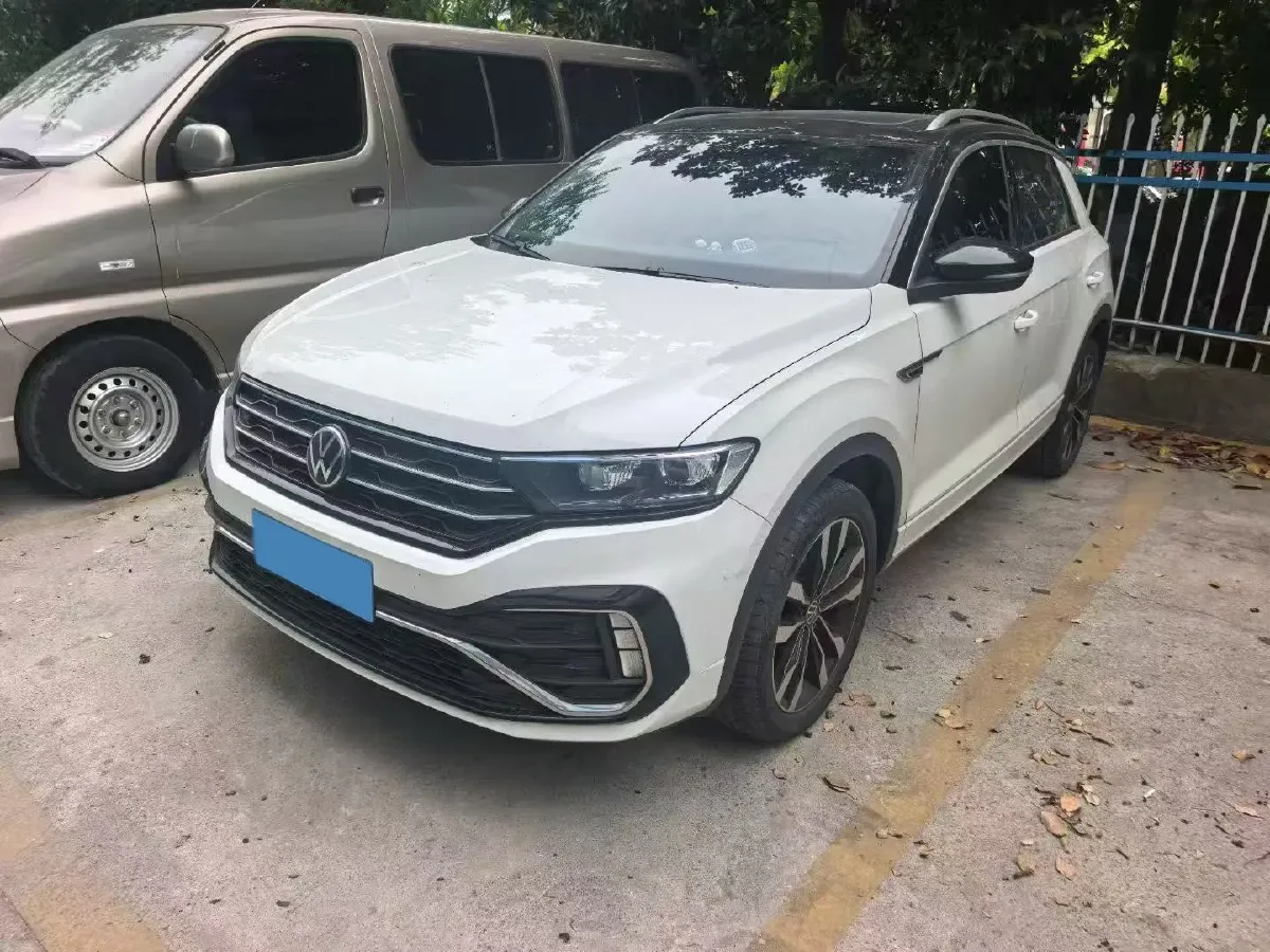 2022 Volkswagen T-Roc 1.4T 150HP L4 7DCT,autocango,china used car exporter,china ev exporter,chinese used car exporter,chinese used ev exporter