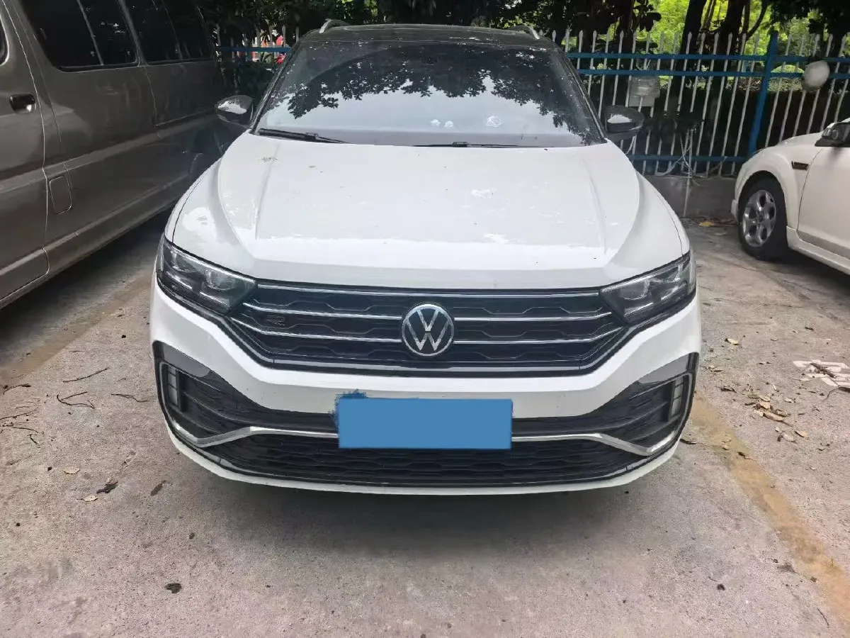 2022 Volkswagen T-Roc 1.4T 150HP L4 7DCT,autocango,china used car exporter,china ev exporter,chinese used car exporter,chinese used ev exporter