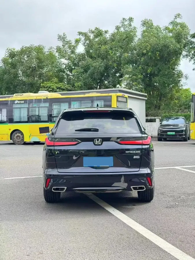 2025 Honda Breeze 1.5T 193HP L4 CVT,autocango,china used car exporter,china ev exporter,chinese used car exporter,chinese used ev exporter