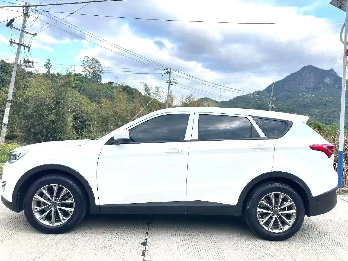 2019 Jetour X70 1.5T 156HP L4 6DCT,autocango,china used car exporter,china ev exporter,chinese used car exporter,chinese used ev exporter