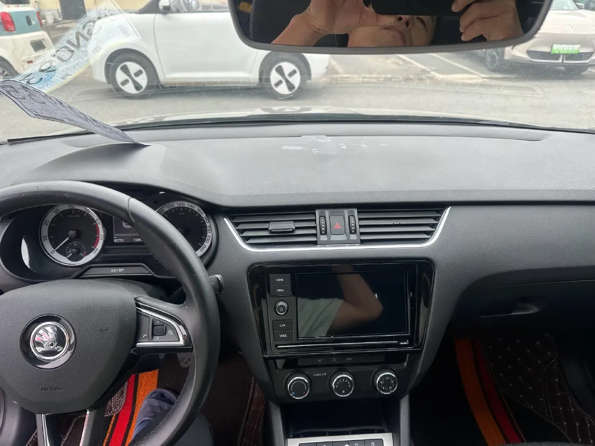 2024 Skoda Octavia 1.4T 150HP L4 7DCT,autocango,china used car exporter,china ev exporter,chinese used car exporter,chinese used ev exporter