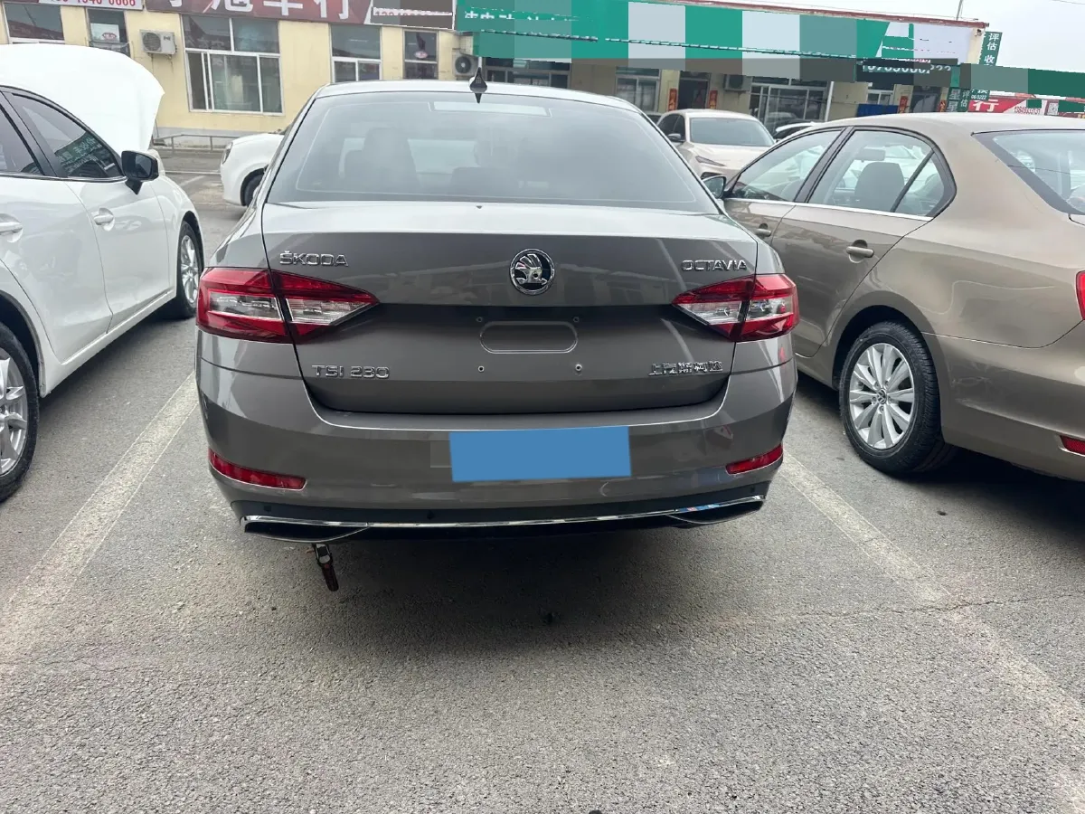 2024 Skoda Octavia 1.4T 150HP L4 7DCT,autocango,china used car exporter,china ev exporter,chinese used car exporter,chinese used ev exporter