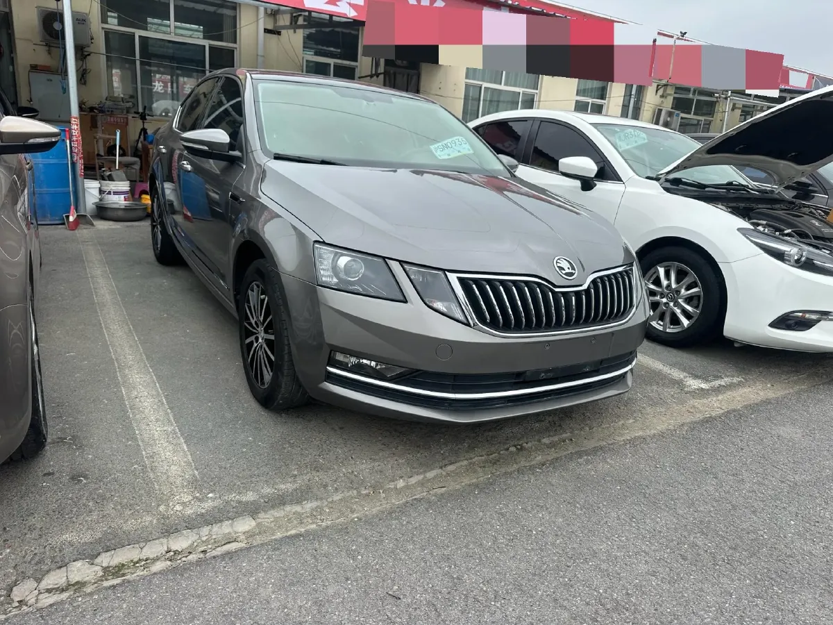 2024 Skoda Octavia 1.4T 150HP L4 7DCT,autocango,china used car exporter,china ev exporter,chinese used car exporter,chinese used ev exporter