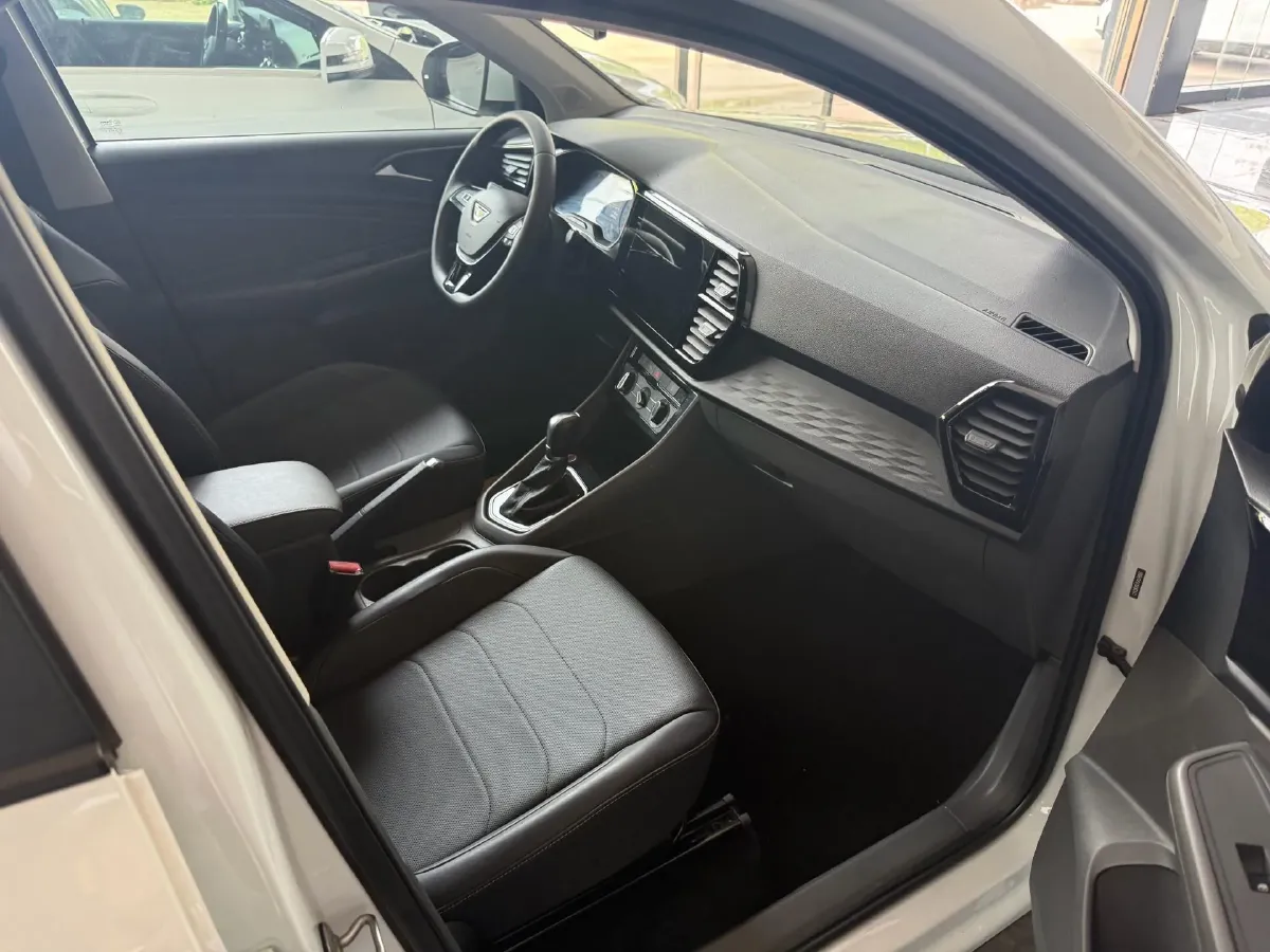 2020 Jetta VS5 1.4T 150HP L4 6AT,autocango,china used car exporter,china ev exporter,chinese used car exporter,chinese used ev exporter