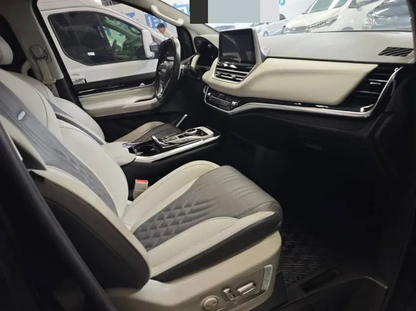 2021 MAXUS G20 2.0T 224HP L4 8AT,autocango,china used car exporter,china ev exporter,chinese used car exporter,chinese used ev exporter