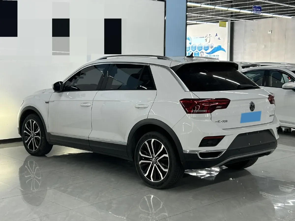 2022 Volkswagen T-Roc 1.4T 150HP L4 7DCT,autocango,china used car exporter,china ev exporter,chinese used car exporter,chinese used ev exporter