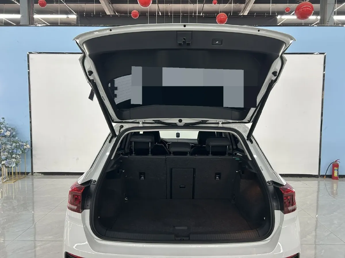 2022 Volkswagen T-Roc 1.4T 150HP L4 7DCT,autocango,china used car exporter,china ev exporter,chinese used car exporter,chinese used ev exporter