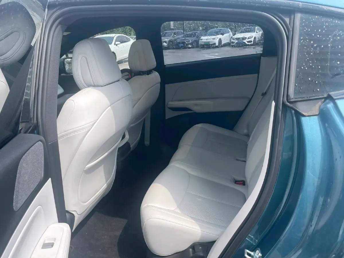 2023 Xpeng G6 BEV 66KWH,autocango,china used car exporter,china ev exporter,chinese used car exporter,chinese used ev exporter