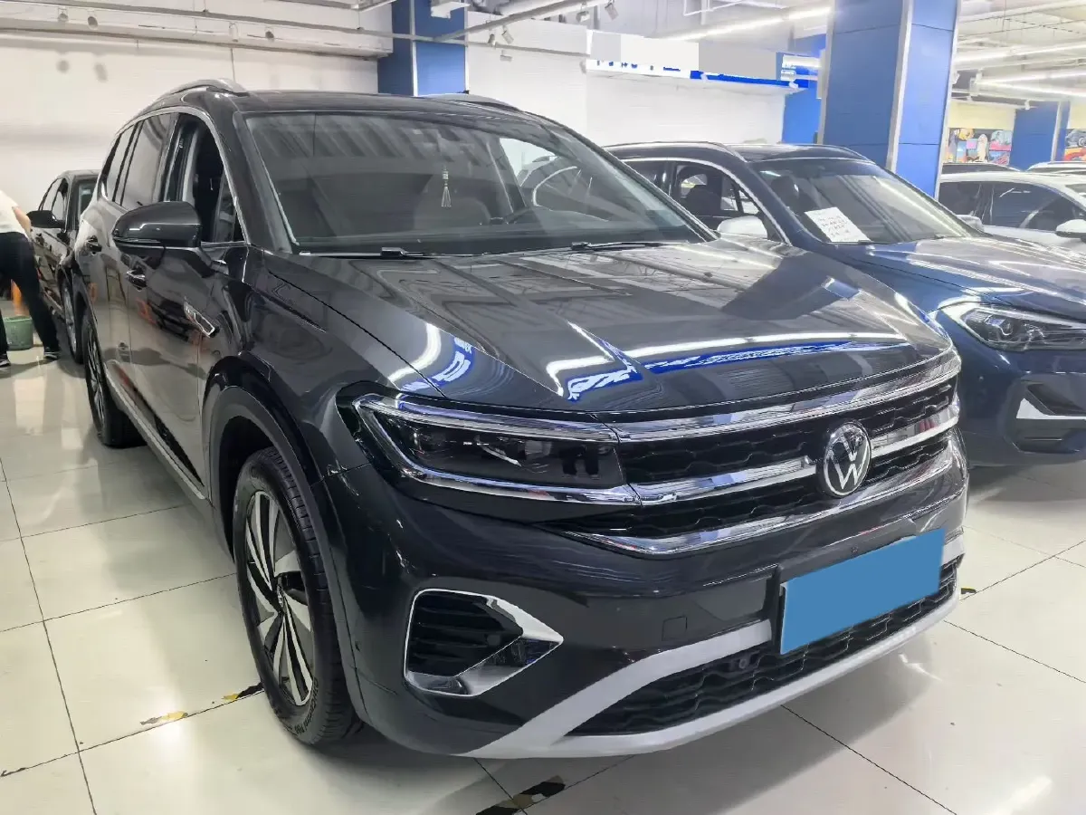 2021 Volkswagen Talagon 2.0T 220HP L4 7DCT,autocango,china used car exporter,china ev exporter,chinese used car exporter,chinese used ev exporter