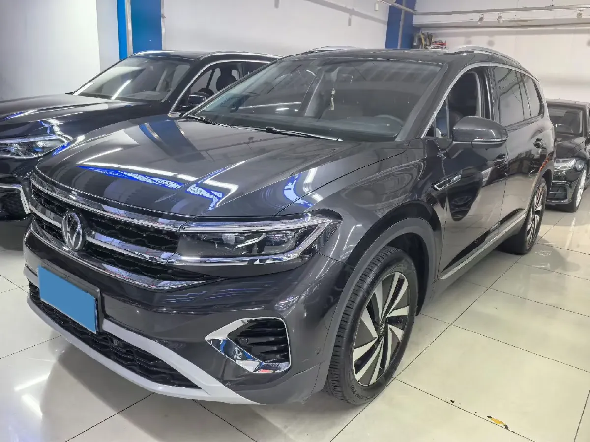 2021 Volkswagen Talagon 2.0T 220HP L4 7DCT,autocango,china used car exporter,china ev exporter,chinese used car exporter,chinese used ev exporter