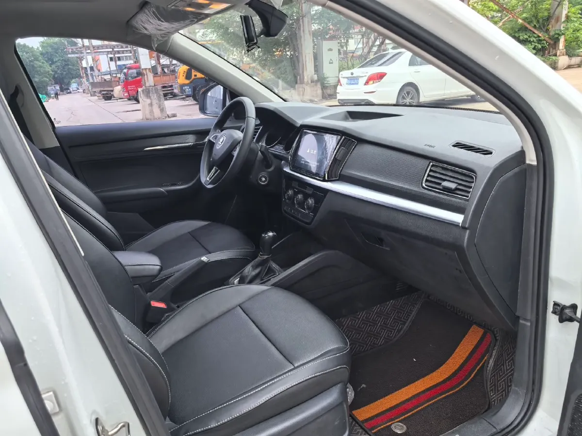 2023 Skoda Kamiq 1.5L 112HP L4 6AT,autocango,china used car exporter,china ev exporter,chinese used car exporter,chinese used ev exporter