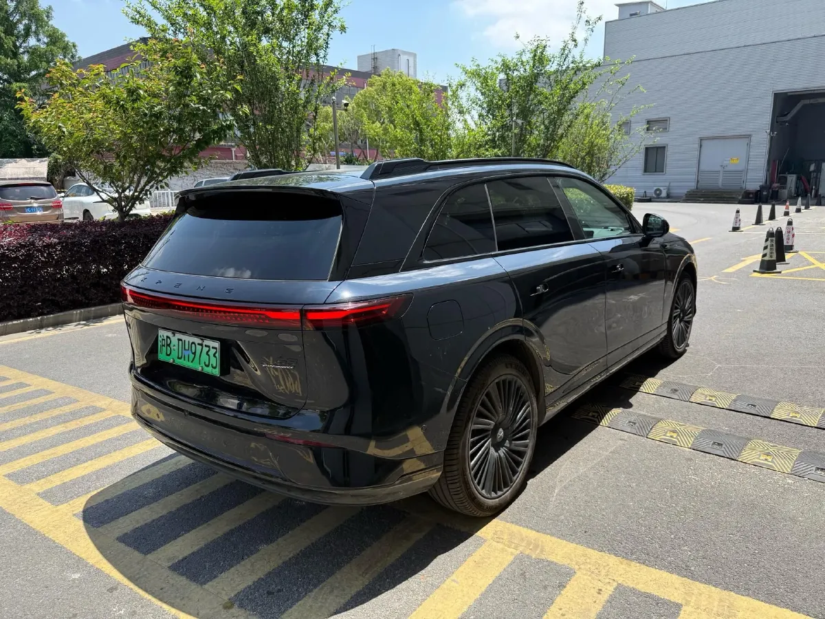 2025 Xpeng G9 BEV 93.1KWH,autocango,china used car exporter,china ev exporter,chinese used car exporter,chinese used ev exporter